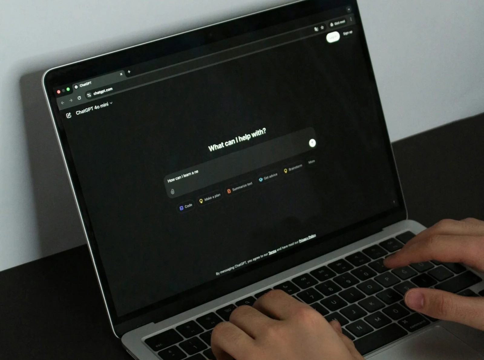 Prompt Engineer para industrias específicas: cómo especializarte y cobrar más
